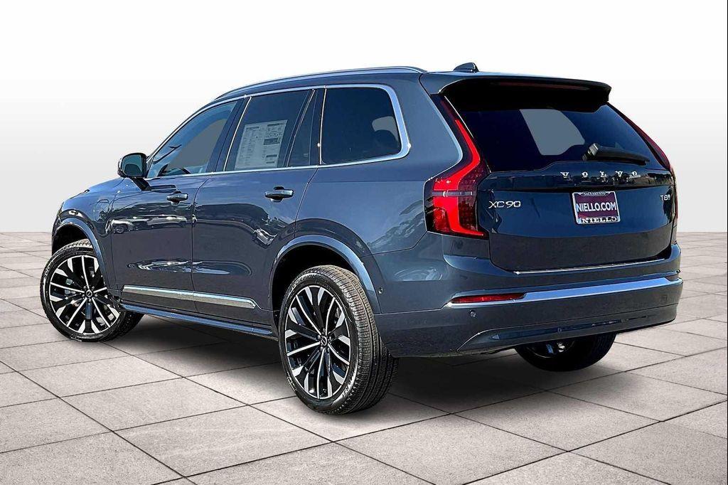 new 2026 Volvo XC90 Plug-In Hybrid car, priced at $81,875