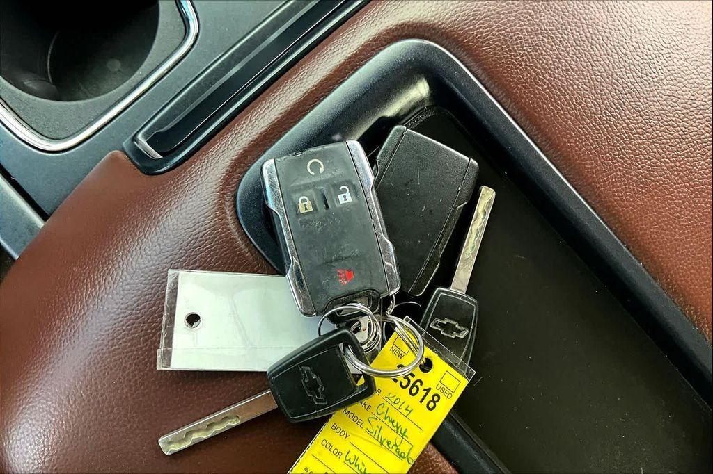 used 2014 Chevrolet Silverado 1500 car, priced at $23,880