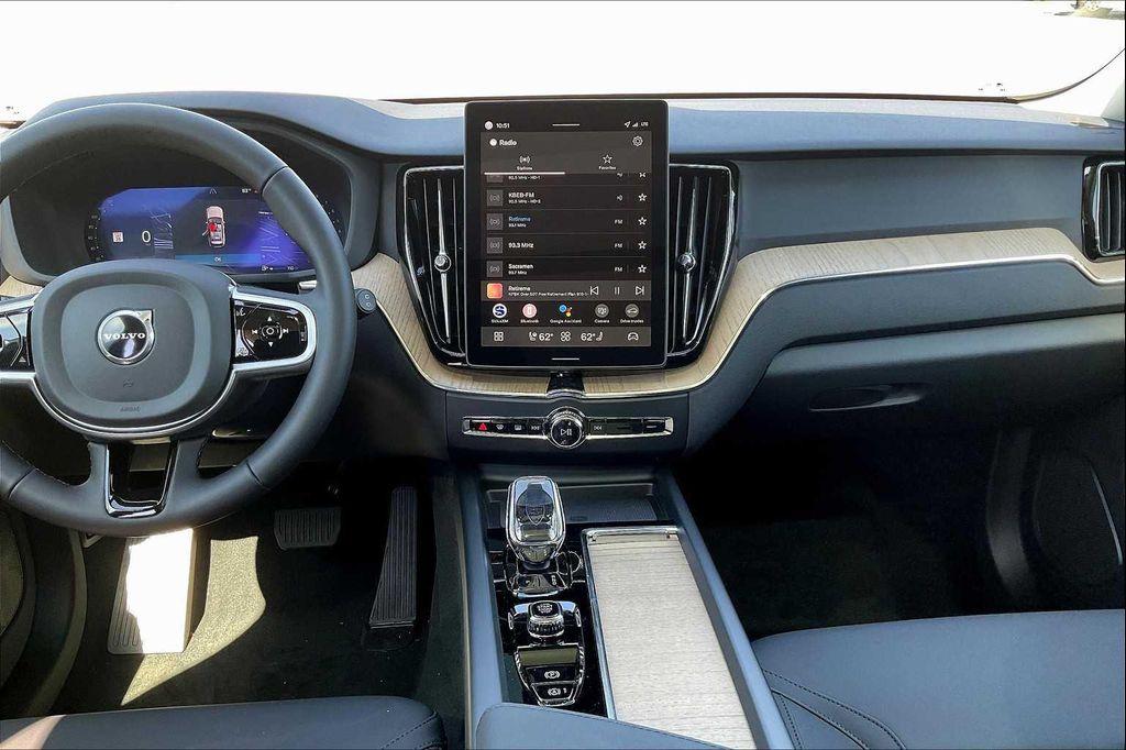 new 2026 Volvo XC60 car, priced at $59,375