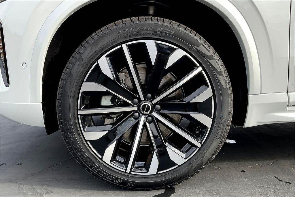 new 2026 Volvo XC90 car, priced at $76,230