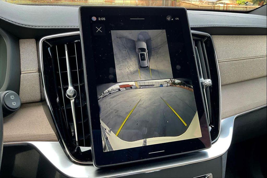 new 2026 Volvo XC90 car, priced at $76,230