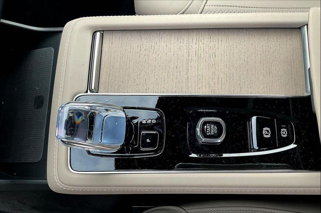 new 2026 Volvo XC90 car, priced at $68,410