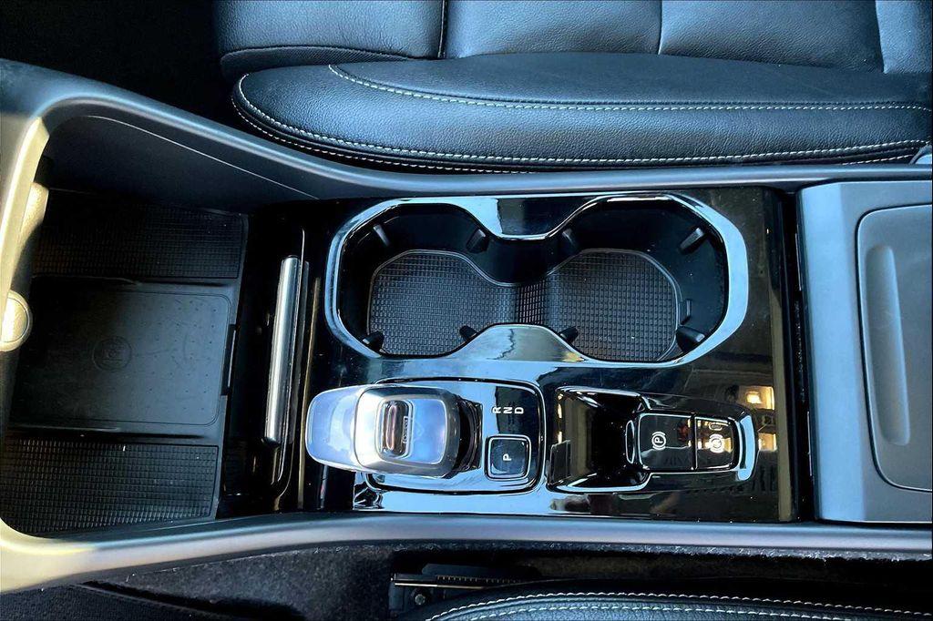 used 2025 Volvo XC40 car, priced at $32,886