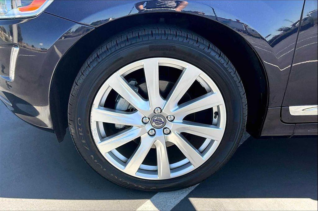 used 2017 Volvo XC60 car, priced at $16,440