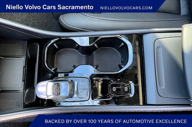 new 2025 Volvo XC40 car, priced at $52,235