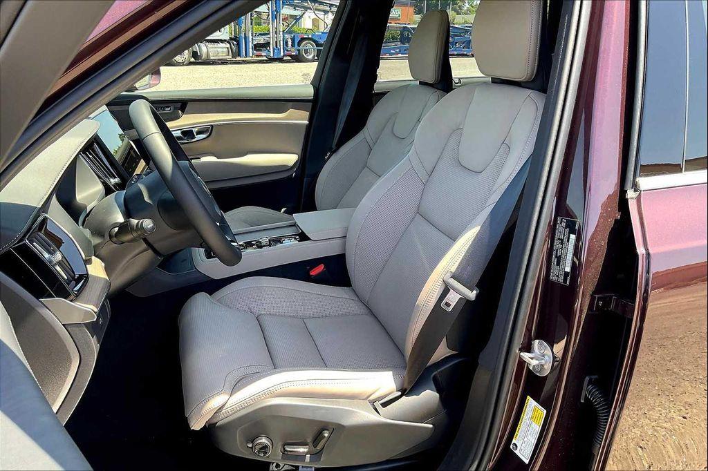 new 2025 Volvo XC90 car, priced at $76,770