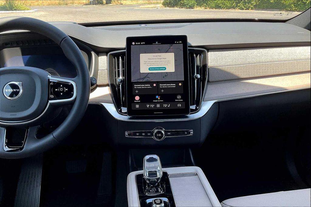 new 2025 Volvo XC90 car, priced at $76,770