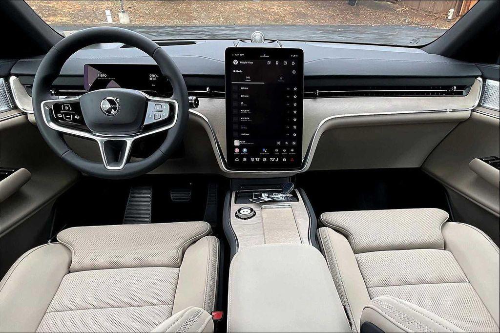 new 2025 Volvo EX90 car, priced at $92,725