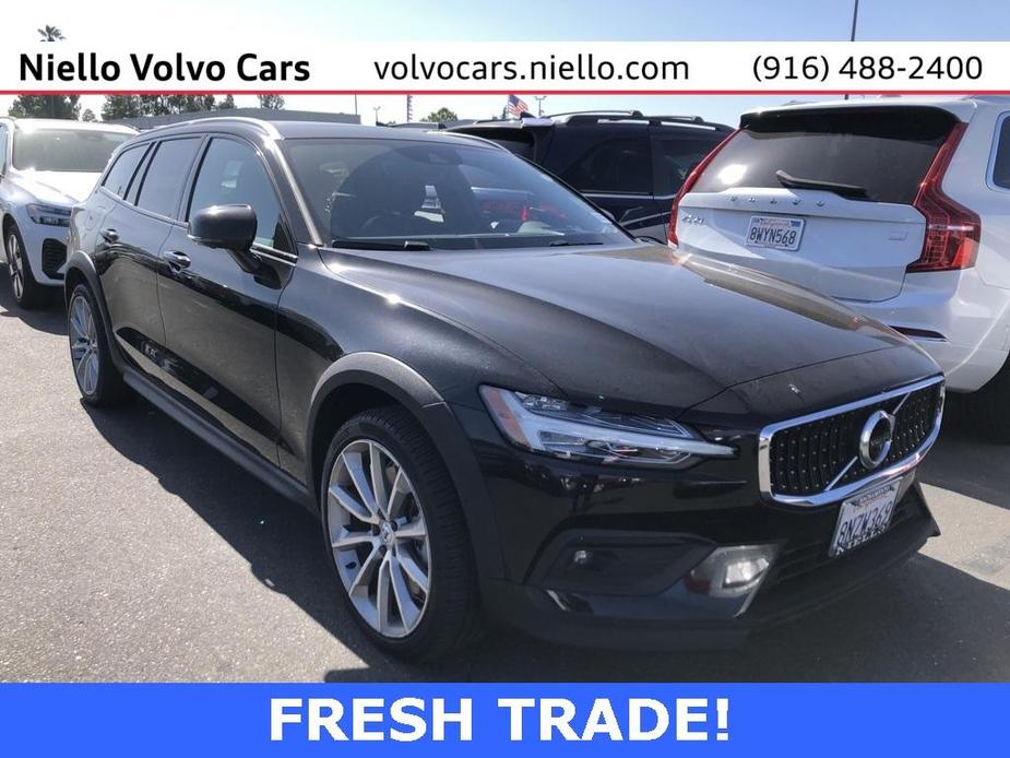 used 2020 Volvo V60 Cross Country car, priced at $32,440