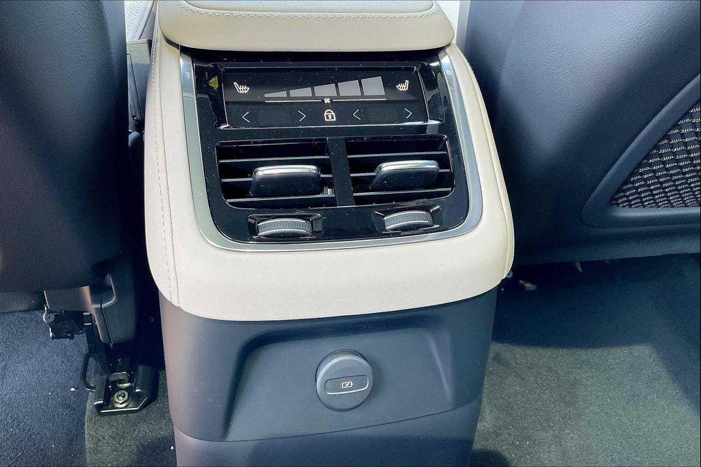 new 2026 Volvo XC90 Plug-In Hybrid car, priced at $81,875