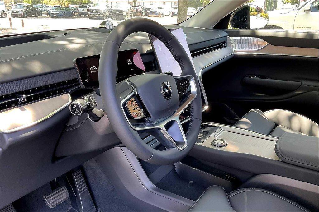 new 2025 Volvo EX90 car, priced at $89,340