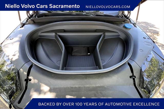 new 2025 Volvo EX90 car, priced at $93,840
