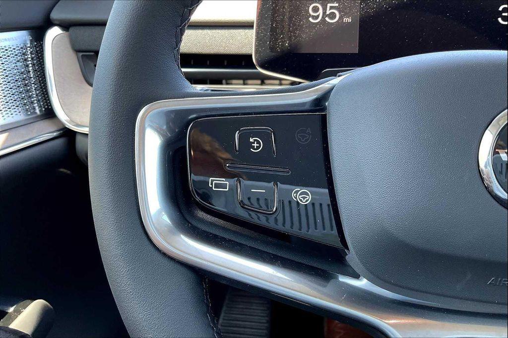 new 2025 Volvo EX90 car, priced at $89,340