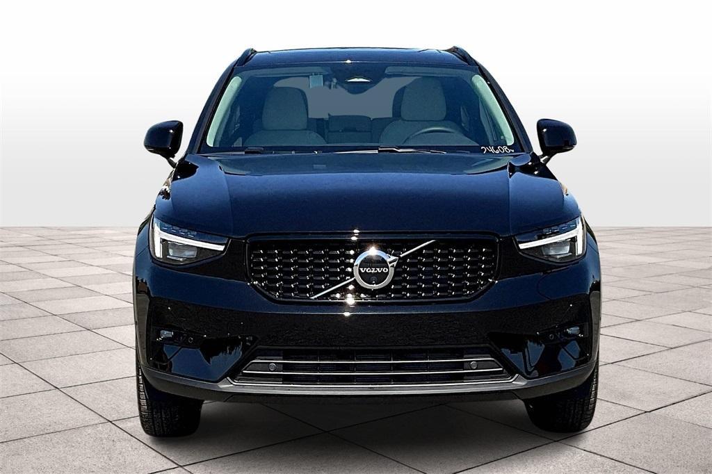 new 2024 Volvo XC40 car, priced at $46,624