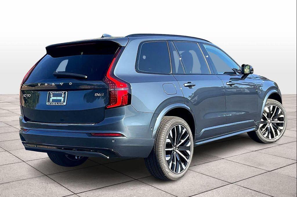 new 2026 Volvo XC90 car, priced at $75,955