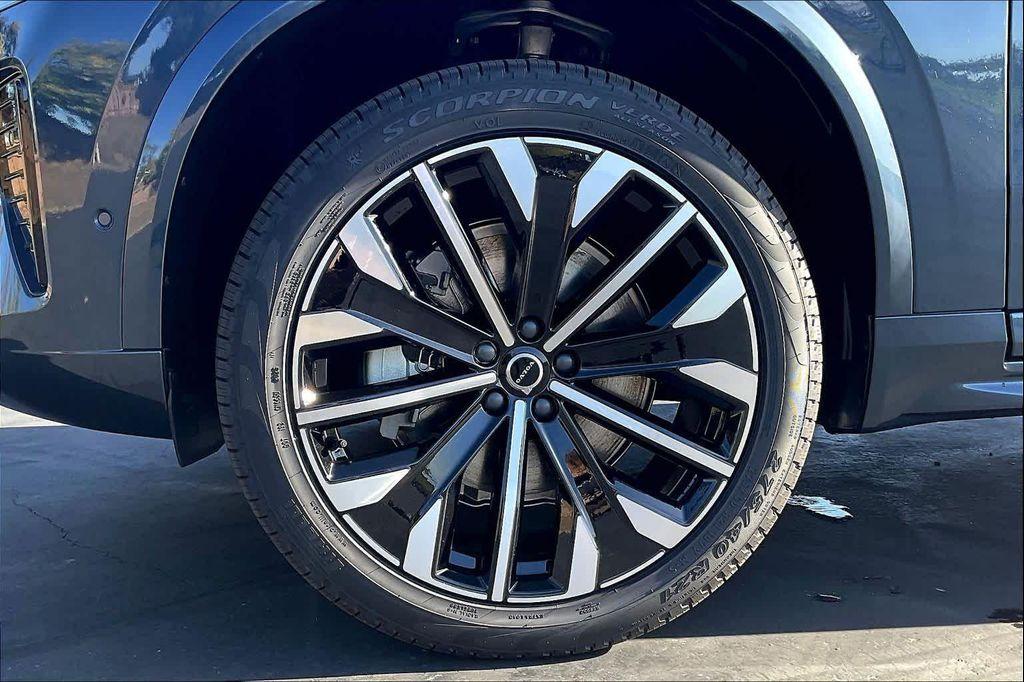 new 2026 Volvo XC90 car, priced at $75,955