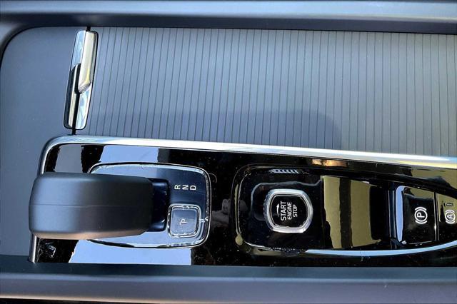 new 2025 Volvo XC60 car, priced at $49,095
