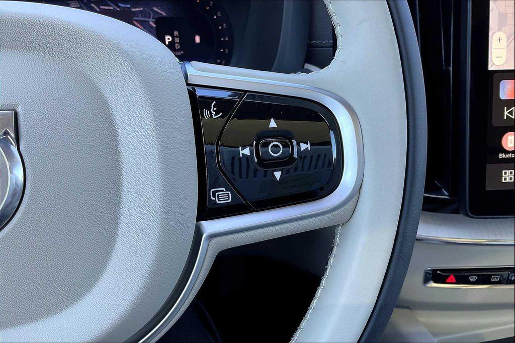 new 2026 Volvo XC60 car, priced at $63,935