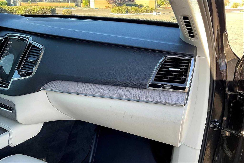 used 2023 Volvo XC90 Recharge Plug-In Hybrid car, priced at $45,472