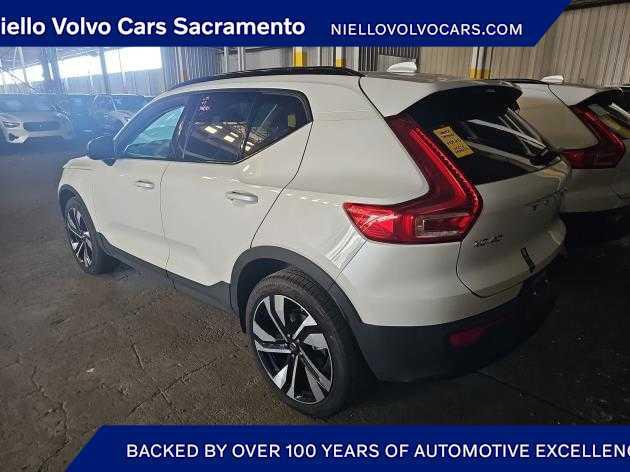 used 2025 Volvo XC40 car, priced at $35,480
