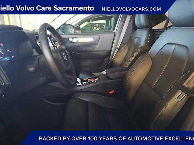 used 2025 Volvo XC40 car, priced at $35,480