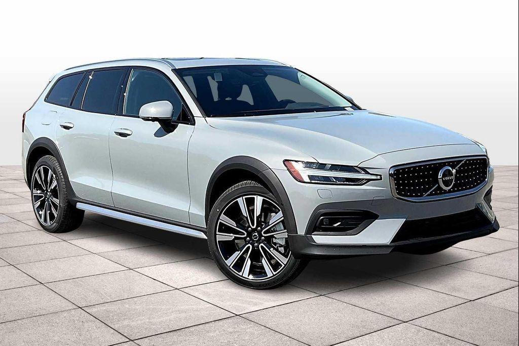 new 2025 Volvo V60 Cross Country car, priced at $59,025
