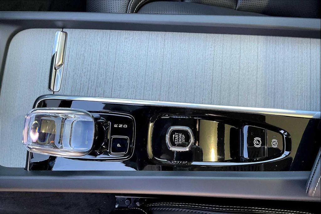 new 2025 Volvo V60 Cross Country car, priced at $59,025