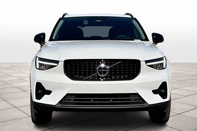 new 2024 Volvo XC40 car, priced at $45,368