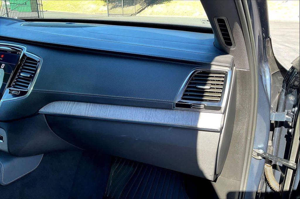 used 2023 Volvo XC90 Recharge Plug-In Hybrid car, priced at $52,980