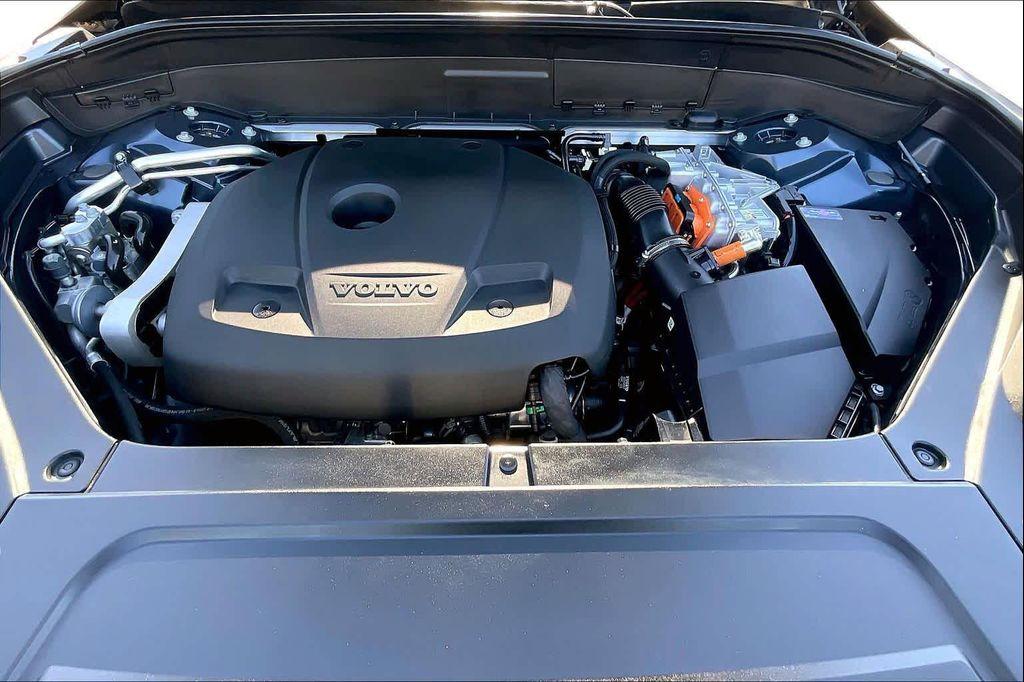 used 2023 Volvo XC90 Recharge Plug-In Hybrid car, priced at $52,980