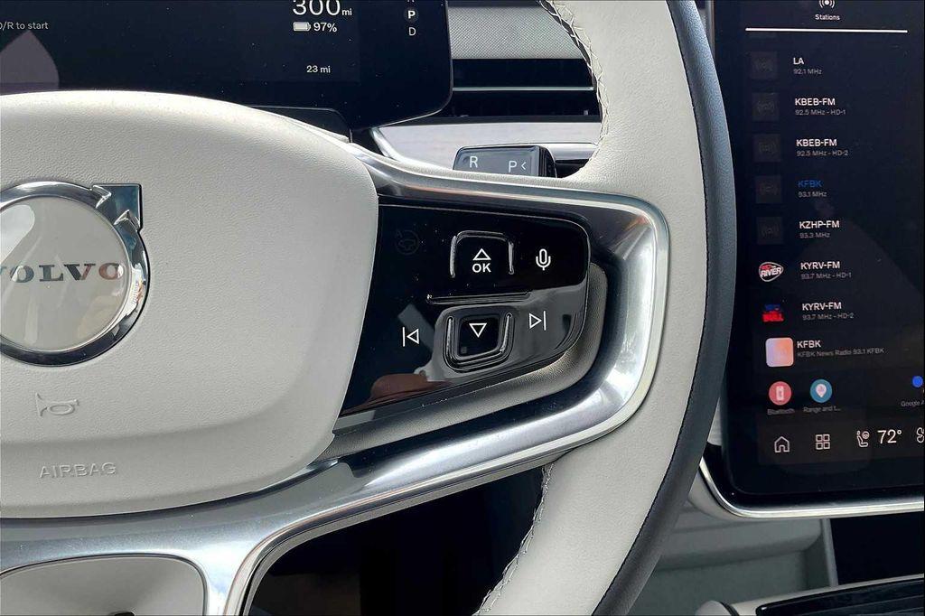 new 2025 Volvo EX90 car, priced at $89,945