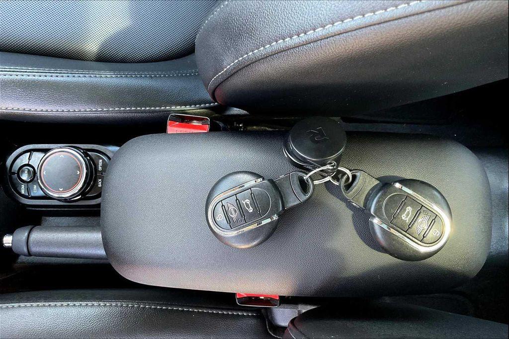 used 2019 MINI Hardtop car, priced at $19,998