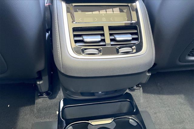 new 2025 Volvo XC90 car, priced at $66,445