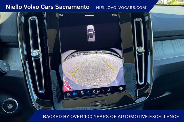 new 2025 Volvo XC40 car, priced at $46,035