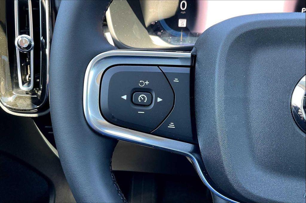 new 2025 Volvo XC40 car, priced at $42,535