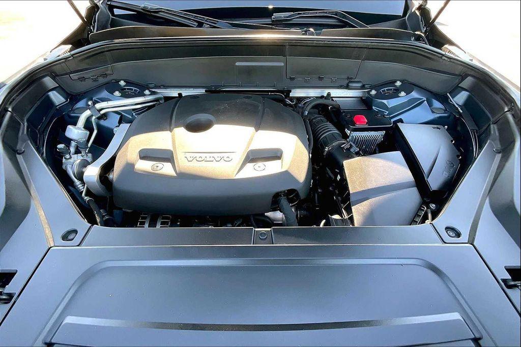 used 2022 Volvo XC90 car, priced at $41,440
