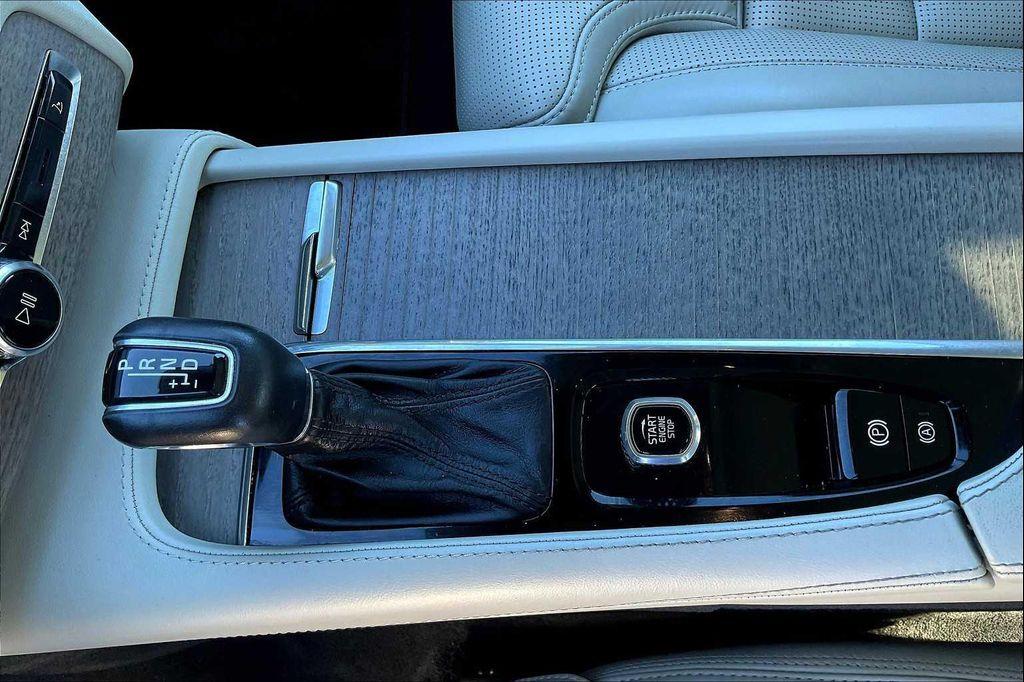 used 2022 Volvo XC90 car, priced at $41,440