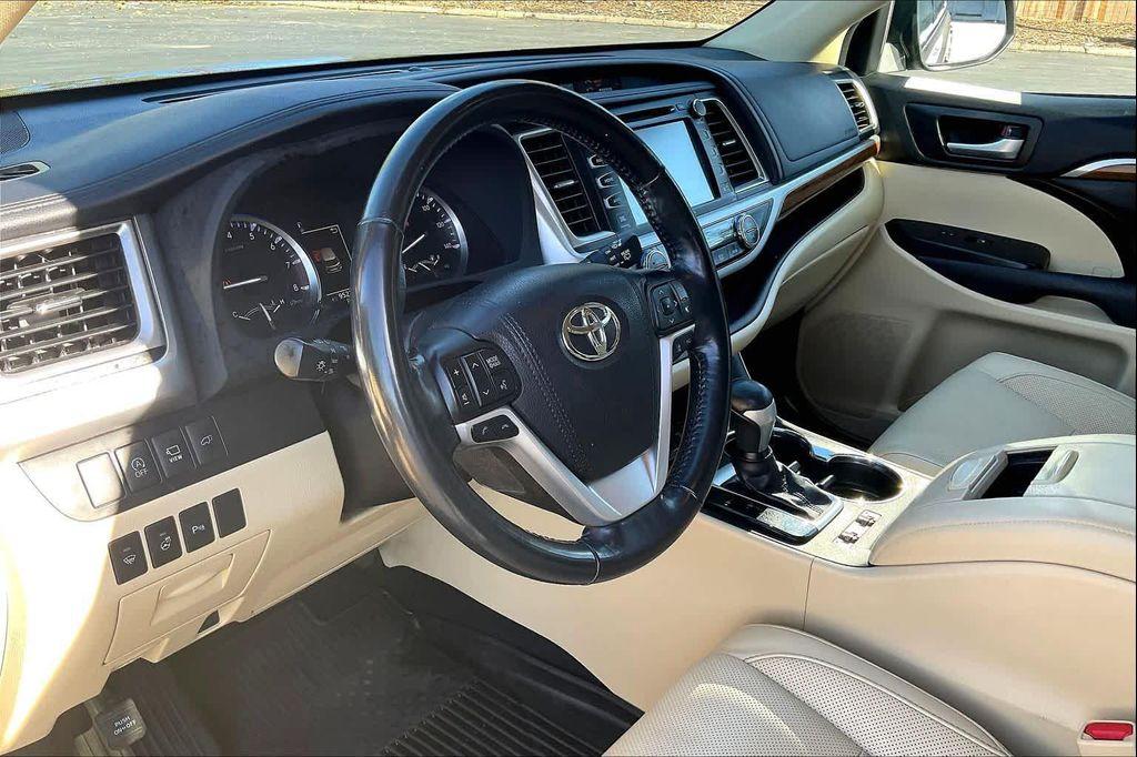 used 2017 Toyota Highlander car, priced at $23,698