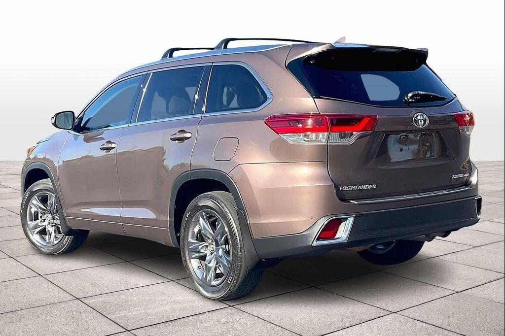used 2017 Toyota Highlander car, priced at $23,698