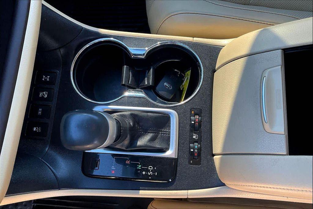 used 2017 Toyota Highlander car, priced at $23,698