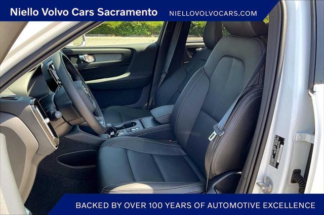 new 2025 Volvo XC40 car, priced at $46,035