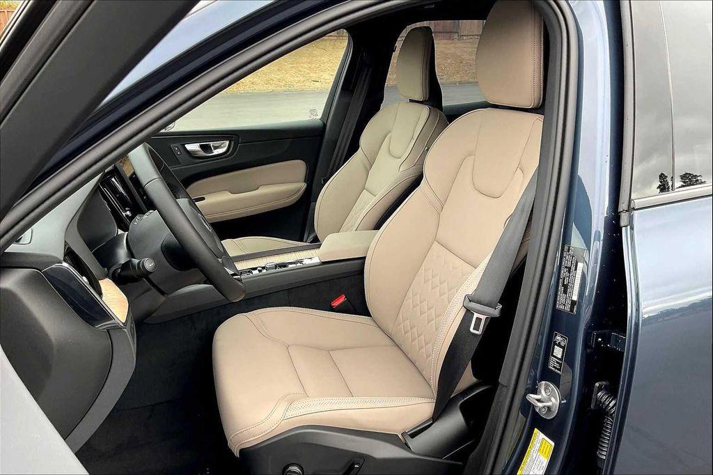 new 2026 Volvo XC60 Plug-In Hybrid car, priced at $69,285