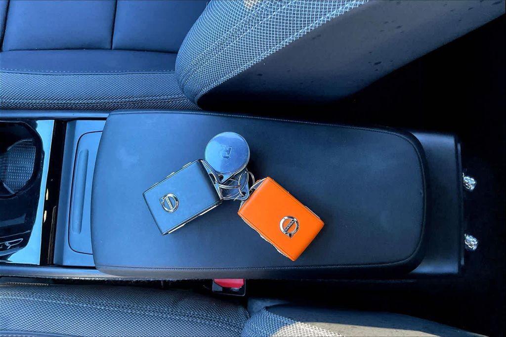 used 2023 Volvo XC40 Recharge Pure Electric car, priced at $27,159