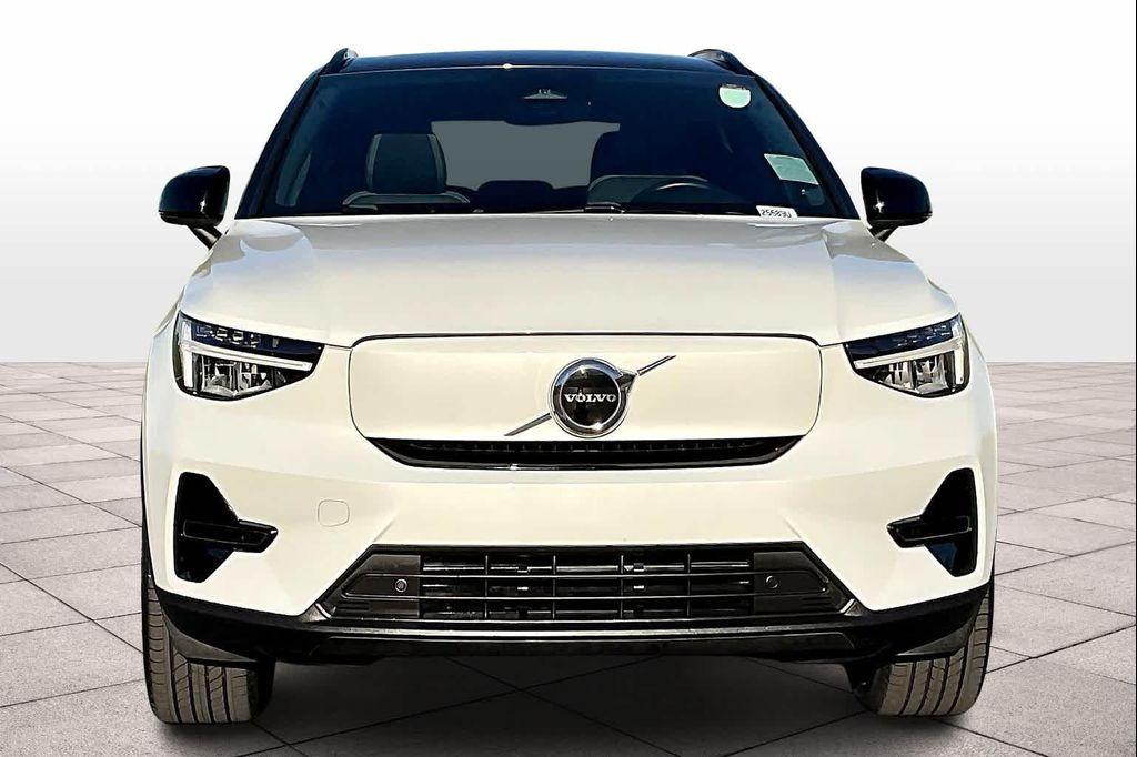 used 2023 Volvo XC40 Recharge Pure Electric car, priced at $27,159