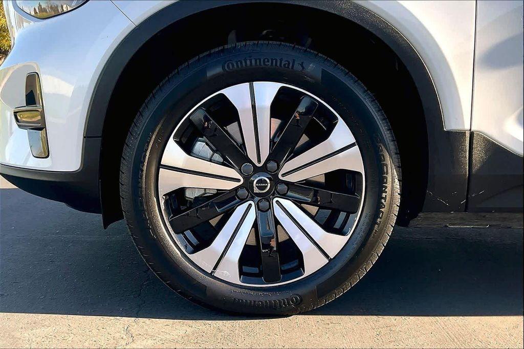 used 2023 Volvo XC40 Recharge Pure Electric car, priced at $27,159