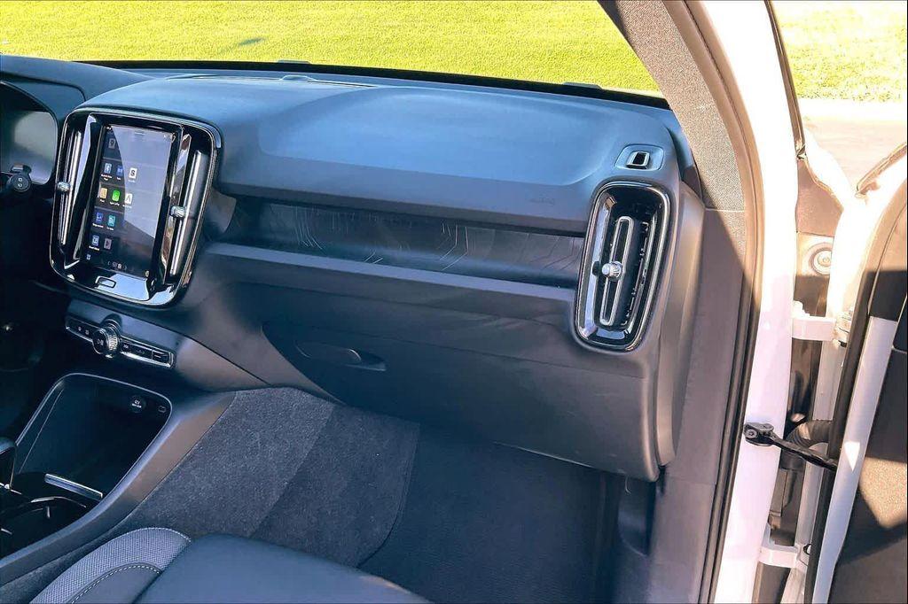 used 2023 Volvo XC40 Recharge Pure Electric car, priced at $27,159