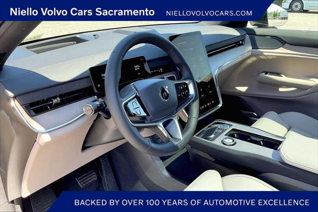 new 2025 Volvo EX90 car, priced at $81,790