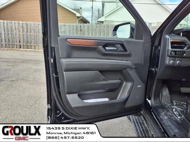 new 2025 GMC Yukon XL car, priced at $90,735