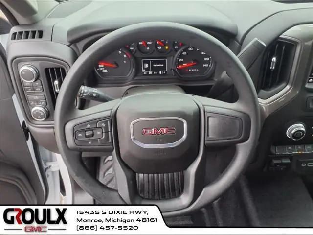 new 2025 GMC Sierra 1500 car, priced at $44,720