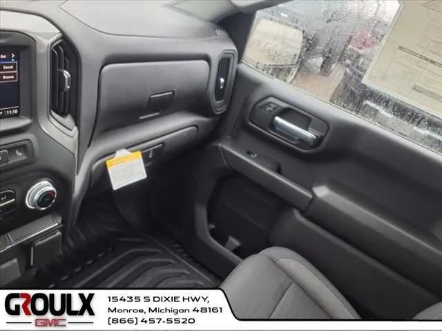 new 2025 GMC Sierra 1500 car, priced at $44,720